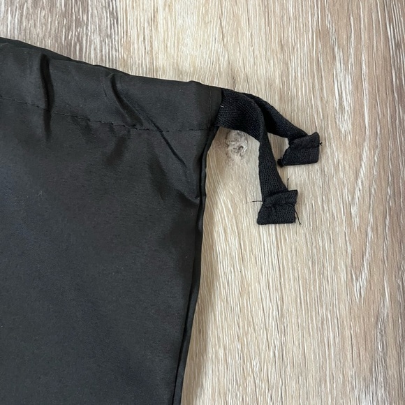 BCBG Paris black drawstring dust bag - Picture 2 of 3